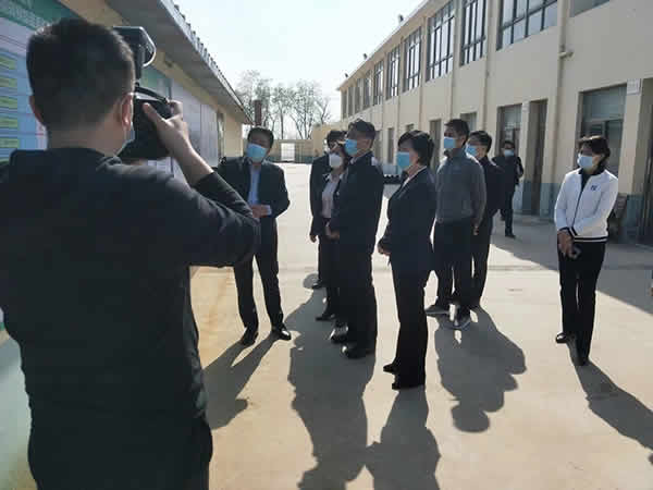 新闻=盐城市委副书记、市长周斌一行，莅临我司指导工作02.jpg